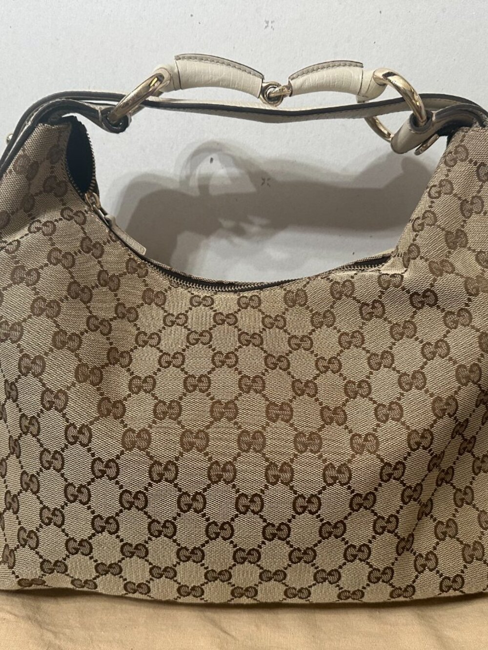 Gucci GG Canvas Large Horsebit Hobo Ivory White Leather Trim Silver Hardware - Picture 2 of 9